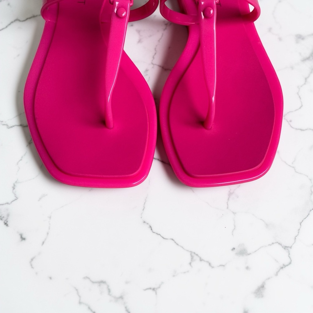 Nine West Hot Pink Jelly Thong Sandals Women’s Size 5 NEW Flip Flops Barbiecore - Picture 3 of 10